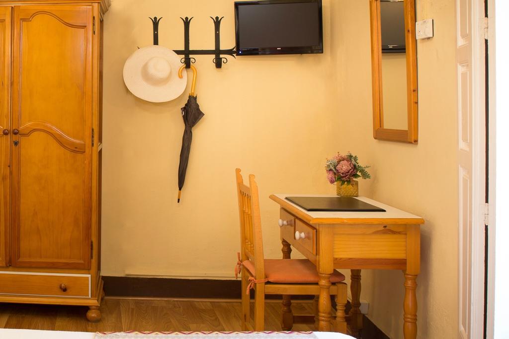 Bed & Breakfast Naranjo Seville Exterior photo
