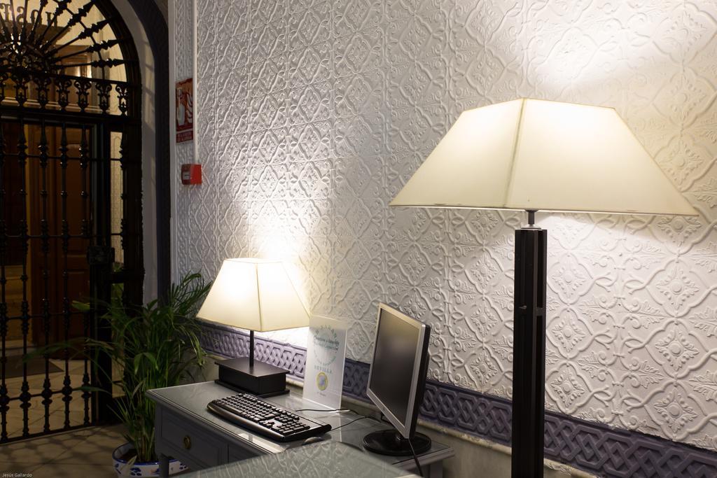 Bed & Breakfast Naranjo Seville Exterior photo