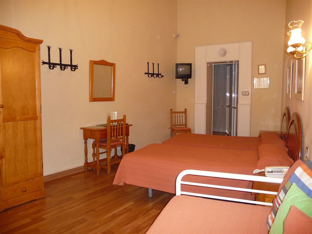 Bed & Breakfast Naranjo Seville Exterior photo