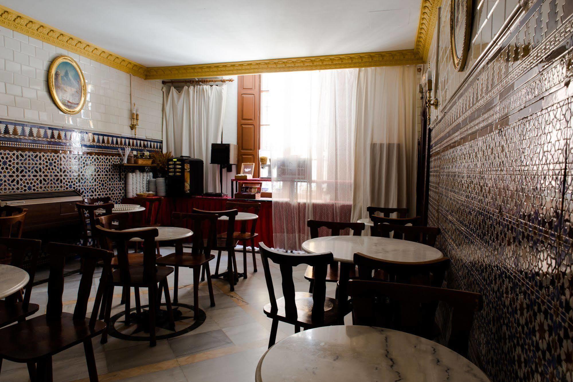 Bed & Breakfast Naranjo Seville Exterior photo